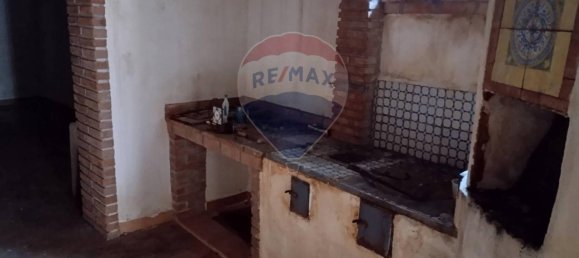 5 rooms House in Maletto, Italy No. 15549 5