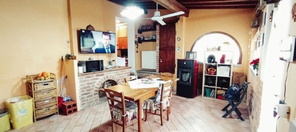4 rooms House in Foiano della Chiana, Italy No. 229931 7