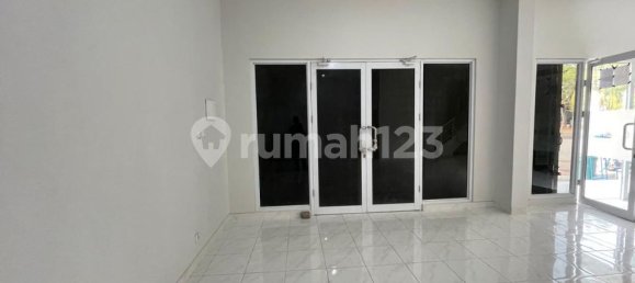 Magasin à Tangerang, Indonesia 162m² No. 2587 3