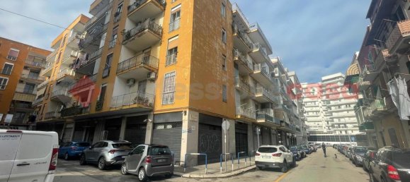 2 rooms Apartment in Bari, Italy No. 32879 2