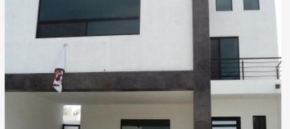 Casa T3 em Salinas Victoria, Mexico N.º 168981 2