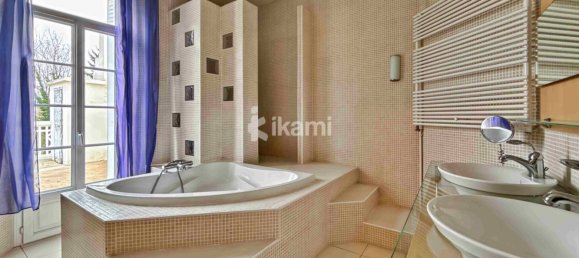 Вилла с 5 спальнями в Санс, Франция № 201750 22