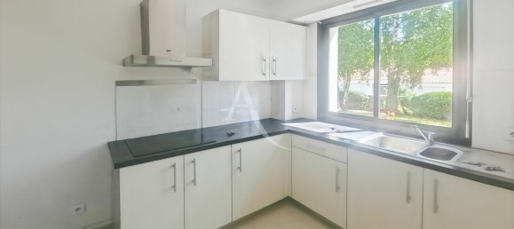 2 bedrooms Apartment in Challans, France No. 357809 3