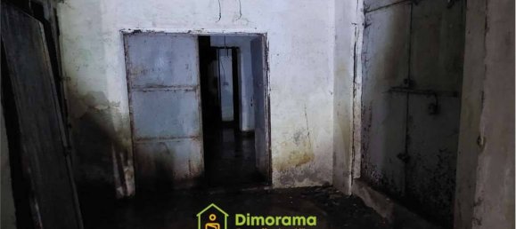 1 room Warehouse in Naples, Italy No. 269977 4