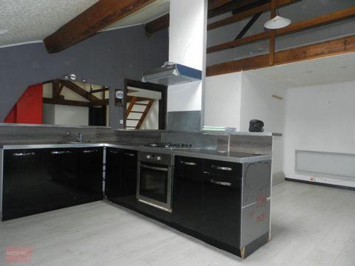 3 bedrooms Condo in Privas, France No. 34637