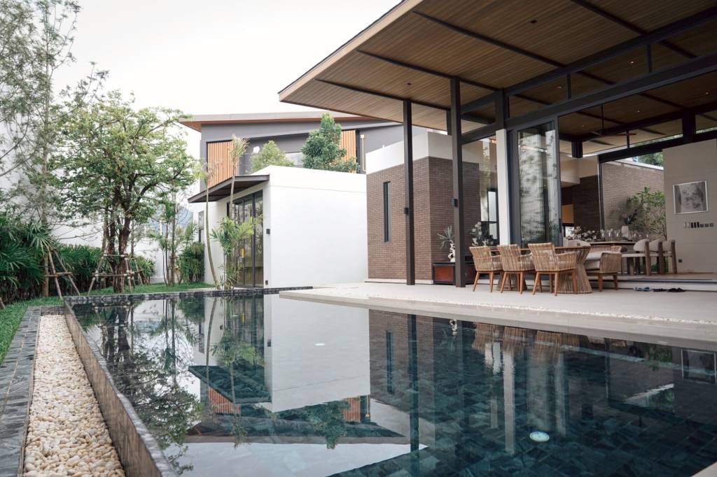4 bedrooms Villa in Bang Tao, Thailand No. 69406
