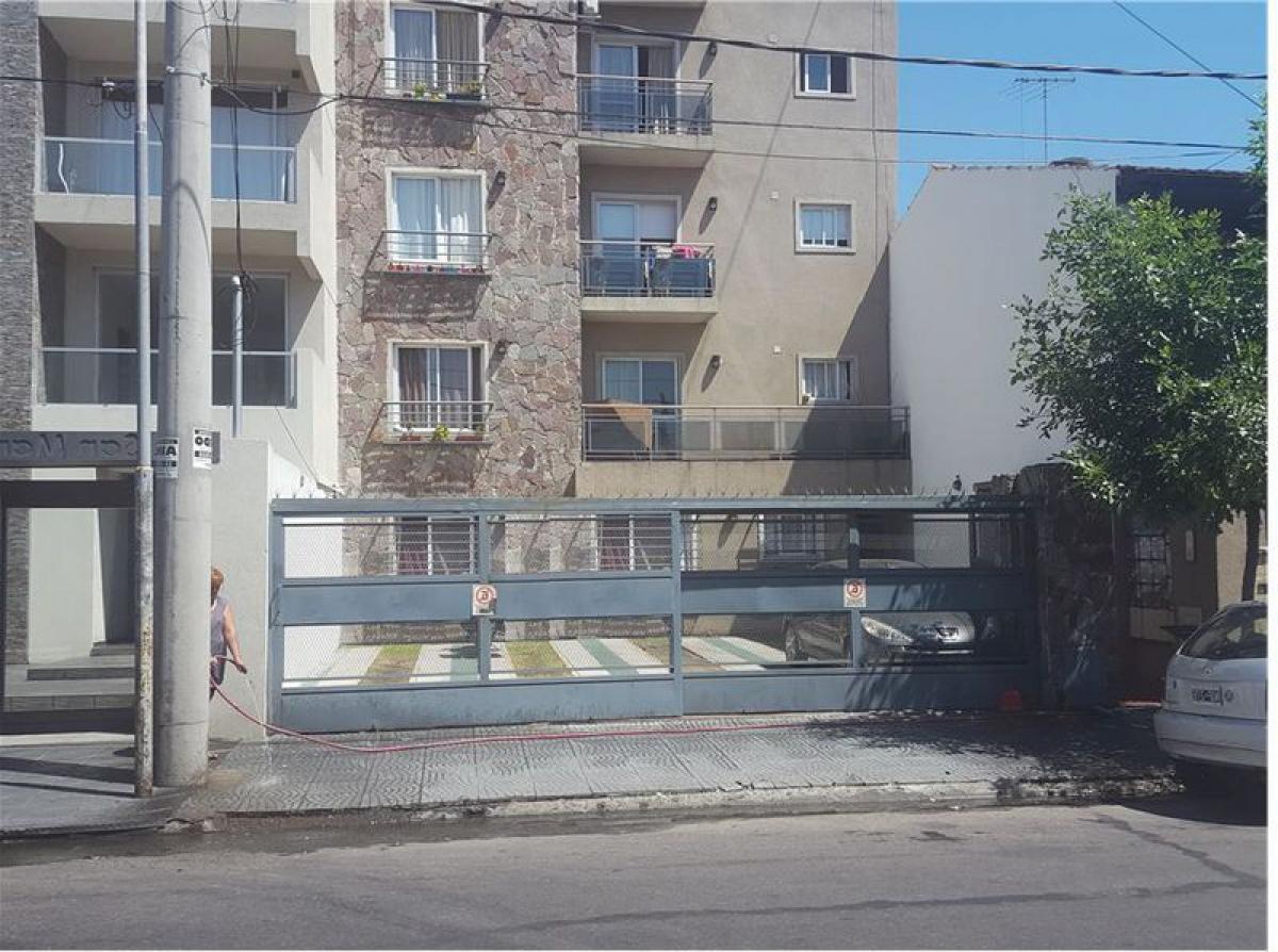 Apartamento T2 em Bermudez, Argentina N.º 62340