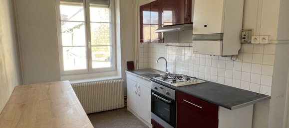 2 bedrooms Apartment in Reims, France No. 94672 3