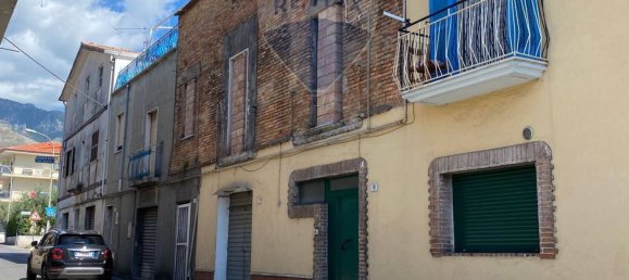 Casa de 7 divisões em Formia, Italy N.º 358218 8