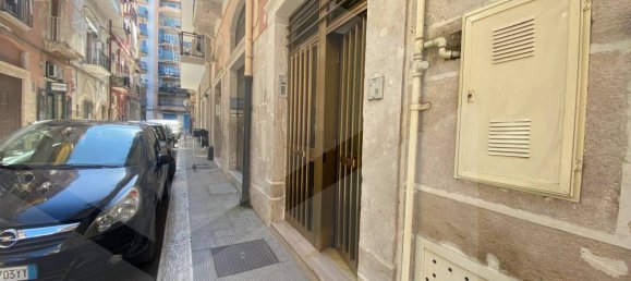 2 rooms House in Andria, Italy No. 23692 3