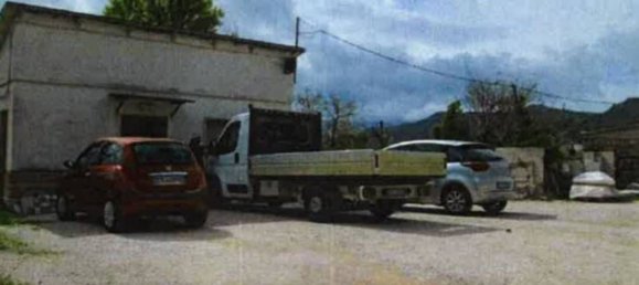 Gewerbliche Immobilie in Acqualagna, Italy 1127m², Nr. 376098 2