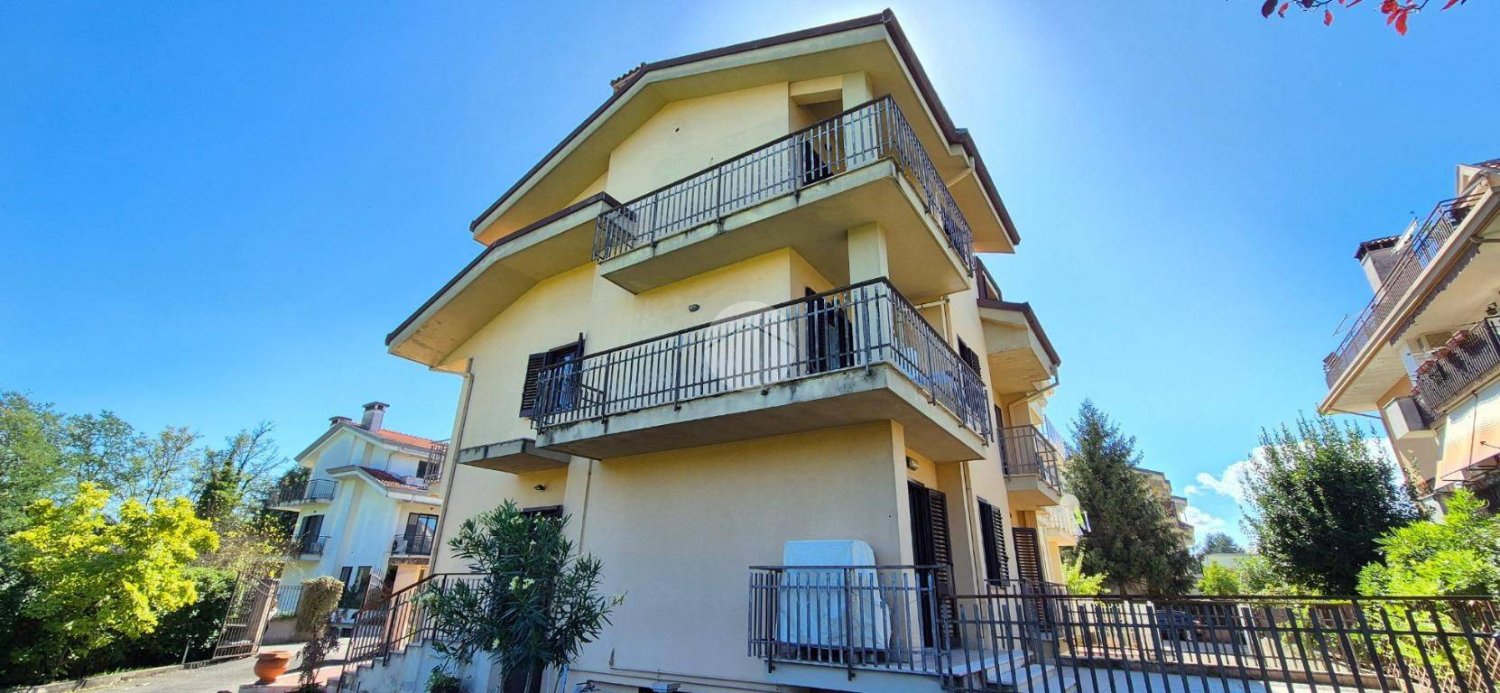 6 غرف نوم فيلا في Frosinone, Italy رقم 59229