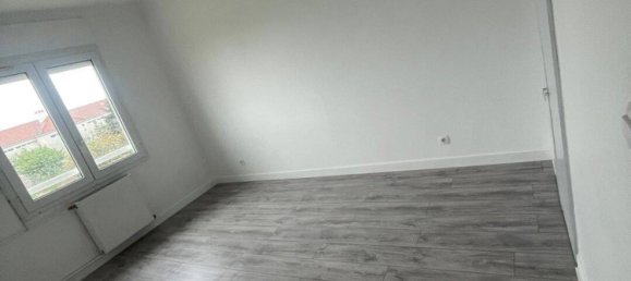 2 bedrooms Apartment in Sartrouville, France No. 329949 3