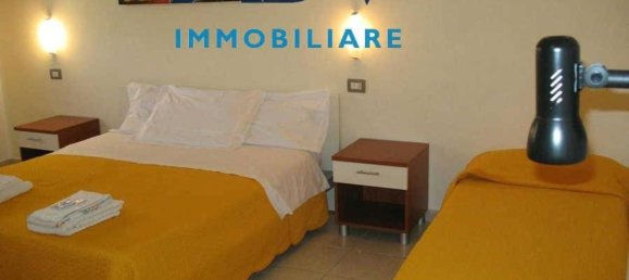 10 chambres Villa à Bastia Umbra, Italy No. 339747 8