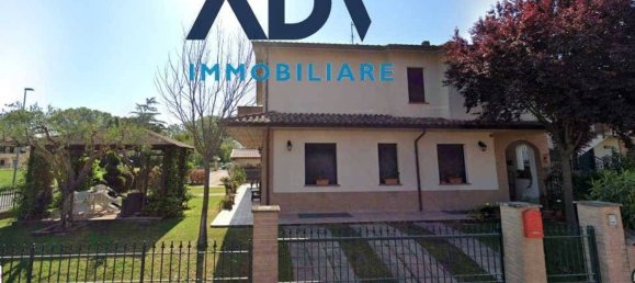 10 chambres Villa à Bastia Umbra, Italy No. 339747 5