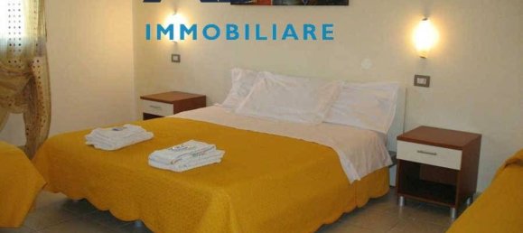 10 chambres Villa à Bastia Umbra, Italy No. 339747 9