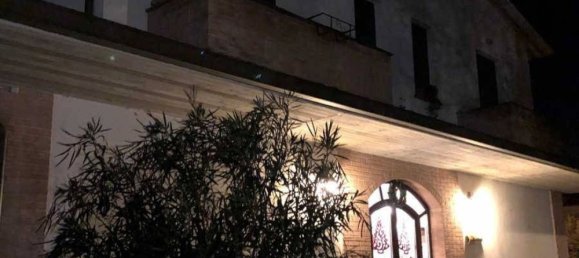 10 chambres Villa à Bastia Umbra, Italy No. 339747 21