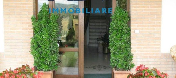 10 chambres Villa à Bastia Umbra, Italy No. 339747 6