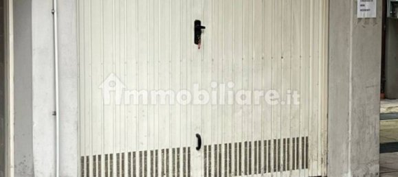 16m² Garage in Piacenza, Italy No. 343029 2