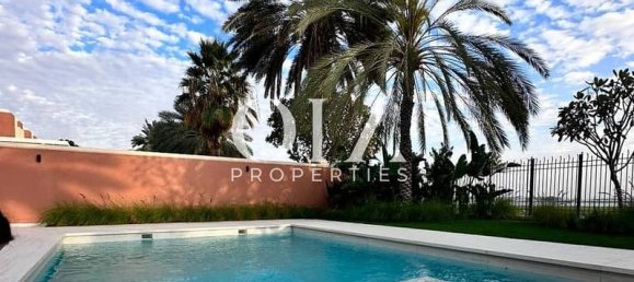 5 bedrooms Villa in Abu Dhabi, UAE No. 21709 5