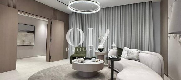 5 bedrooms Villa in Abu Dhabi, UAE No. 21709 8