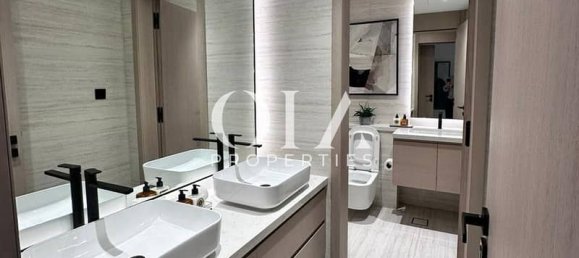 5 bedrooms Villa in Abu Dhabi, UAE No. 21709 15