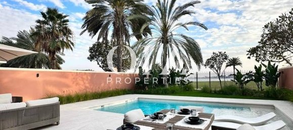 5 bedrooms Villa in Abu Dhabi, UAE No. 21709 3