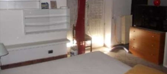 3 rooms Apartment in Limbiate, Italy No. 185230 8