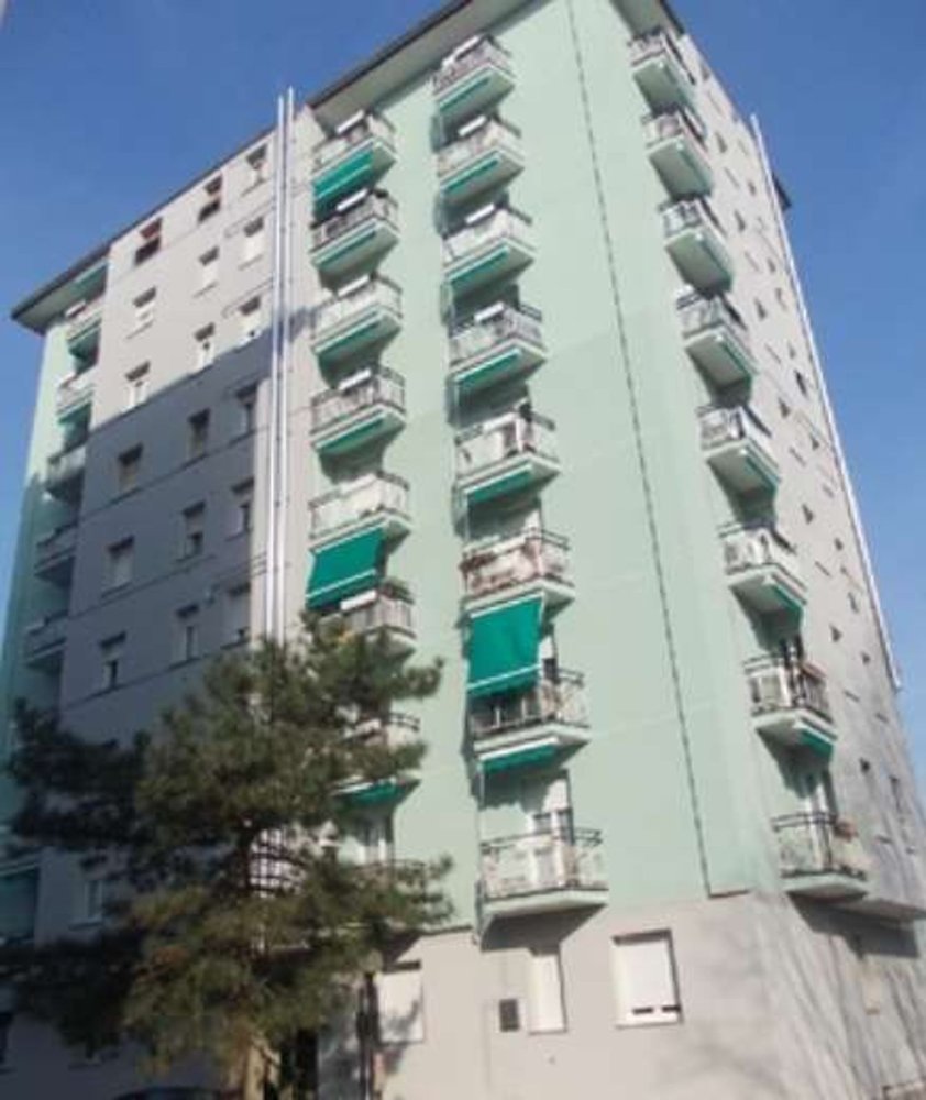 3 rooms Apartment in Limbiate, Italy No. 185230