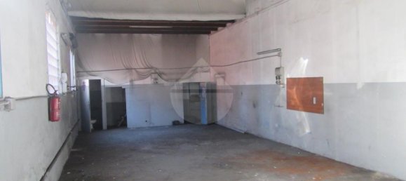 2-Zimmer Gewerbliche Immobilie in Bagno a Ripoli, Italy, Nr. 176813 2