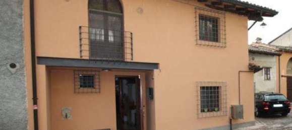 4 rooms Apartment in San Polo d'Enza, Italy No. 95120 6