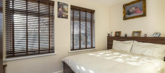 Maison de ville à Nottingham, United Kingdom No. 2434 18