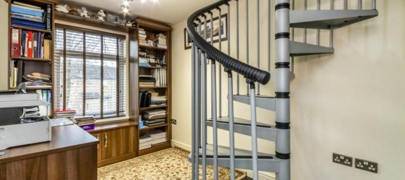 Maison de ville à Nottingham, United Kingdom No. 2434 16