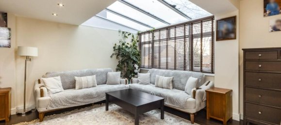 Maison de ville à Nottingham, United Kingdom No. 2434 4