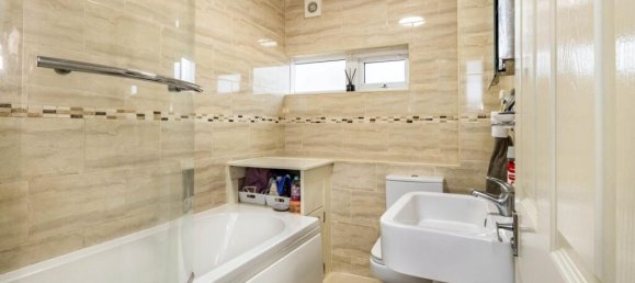 Maison de ville à Nottingham, United Kingdom No. 2434 24