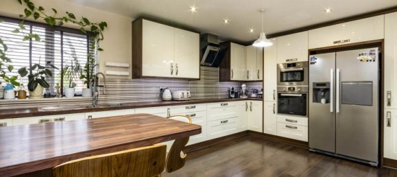 Maison de ville à Nottingham, United Kingdom No. 2434 5