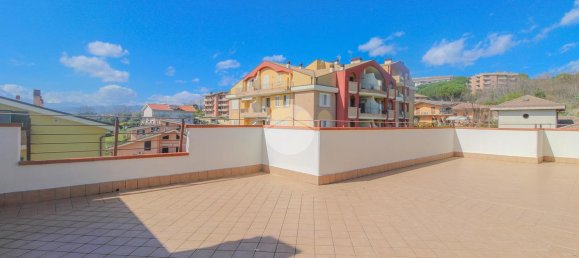 4 rooms Penthouse in Teramo, Italy No. 11393 19