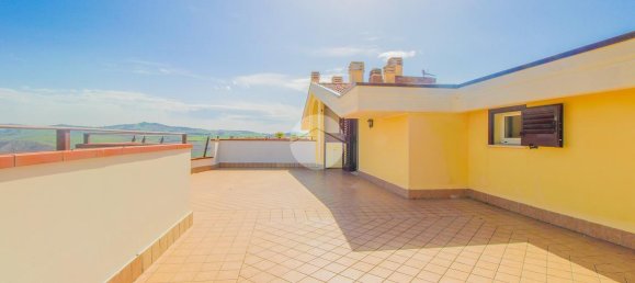 4 rooms Penthouse in Teramo, Italy No. 11393 4
