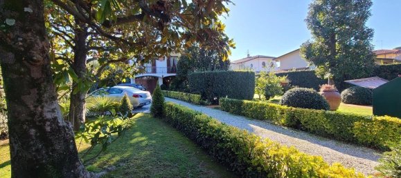 6 bedrooms Villa in Forte dei Marmi, Italy No. 59532 3