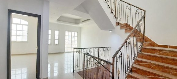 Villa T6 em Abu Dhabi, UAE N.º 33360 2