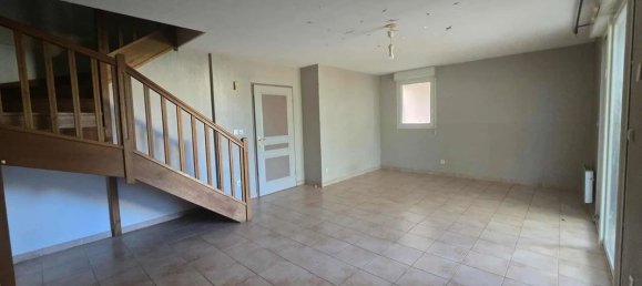 3 bedrooms House in Le Luc, France No. 318609 4