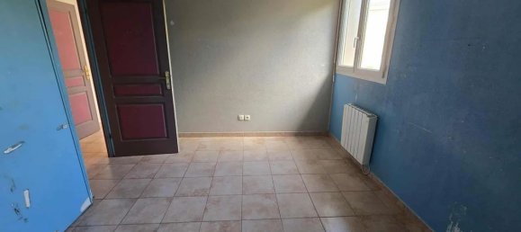 3 bedrooms House in Le Luc, France No. 318609 15