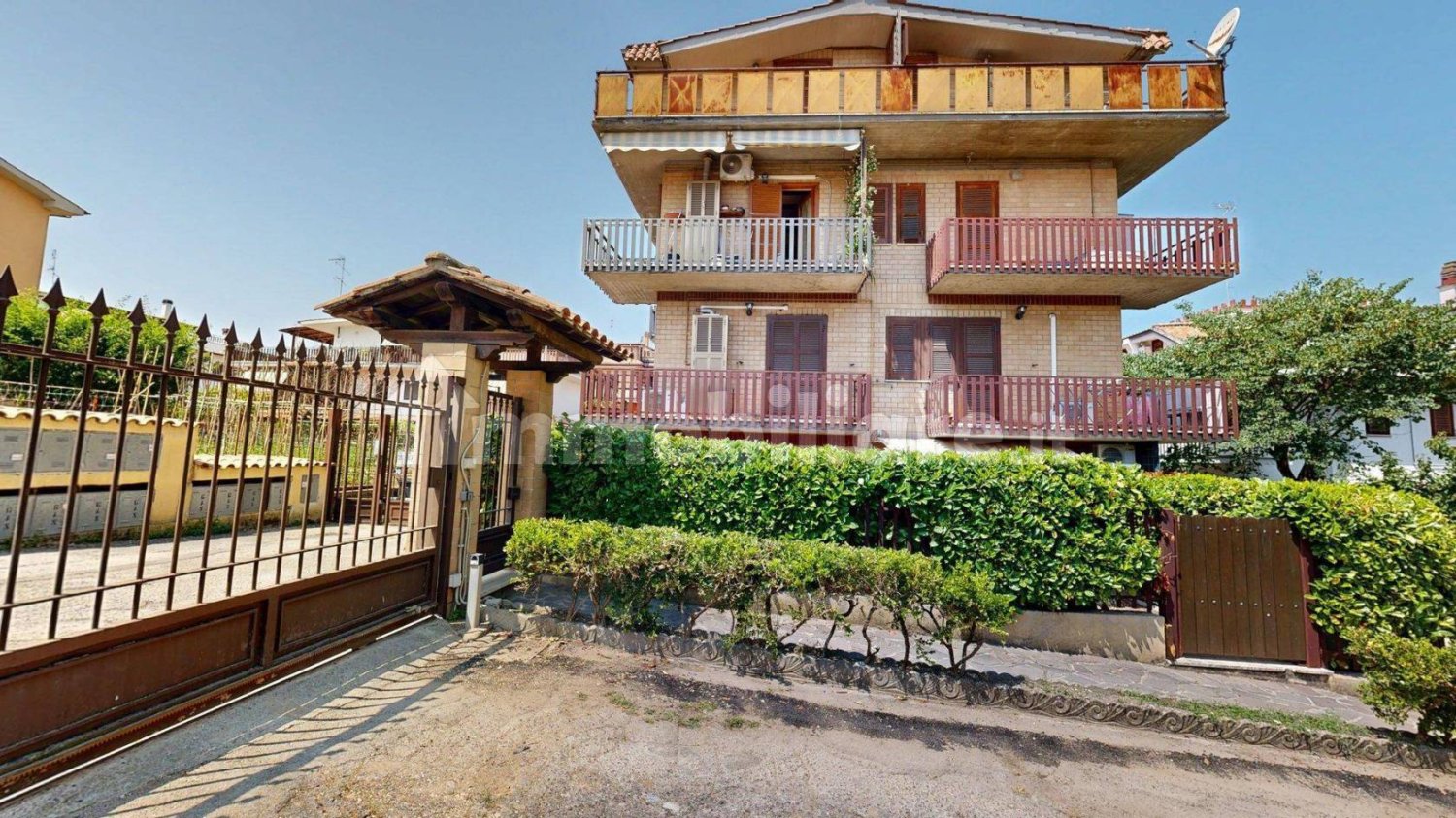 Apartamento de 3 dormitorios en Monterotondo, Italy No. 309261