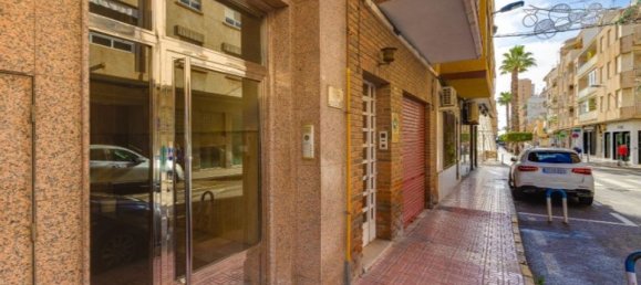 Ático de 2 dormitorios en Torrevieja, Spain No. 175844 41