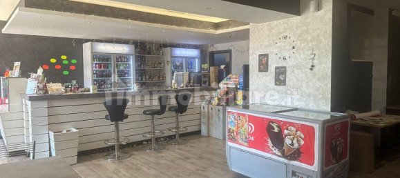 Propiedad comercial de 1 habitación en Mentana, Italy No. 284875 12