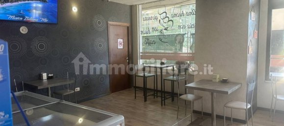 Propiedad comercial de 1 habitación en Mentana, Italy No. 284875 2