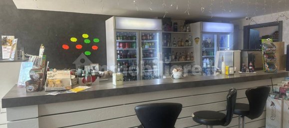 Propiedad comercial de 1 habitación en Mentana, Italy No. 284875 18