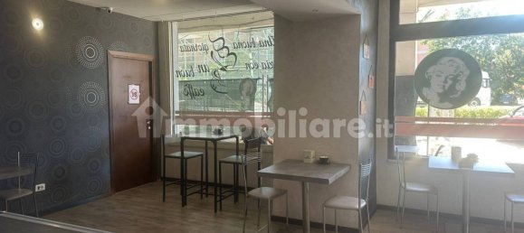 Propiedad comercial de 1 habitación en Mentana, Italy No. 284875 3