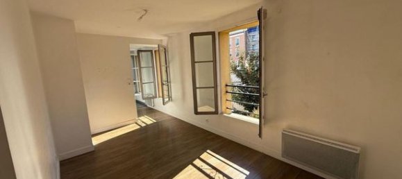 Dúplex de 2 dormitorios en Seine-Saint-Denis, France No. 356384 5