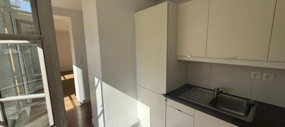 Dúplex de 2 dormitorios en Seine-Saint-Denis, France No. 356384 3